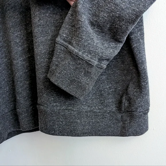 Men's Banana Republic Sweater - Picture 6 of 6